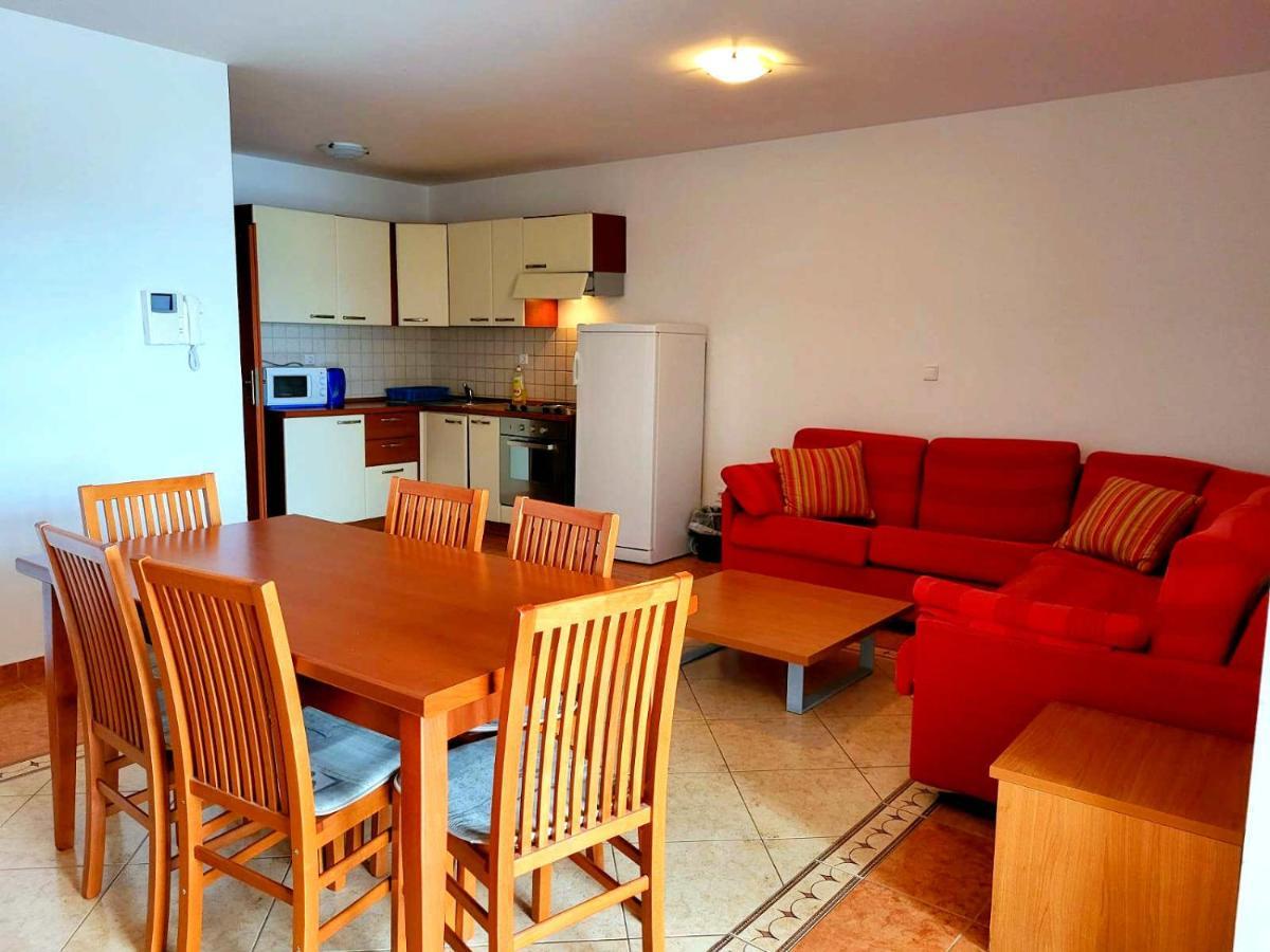 Anna Apartment